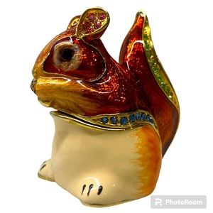 Squirrel bejeweled enamel trinket box